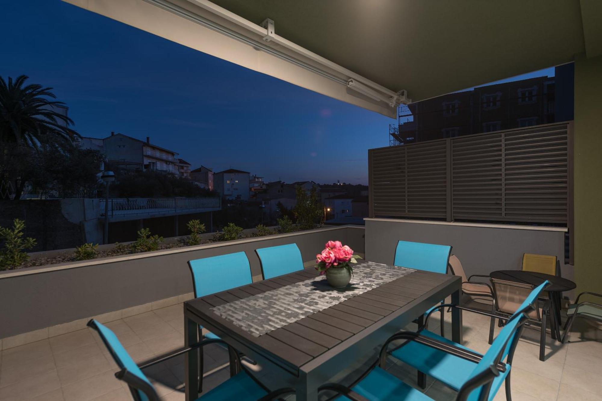 Kati Apartment Макарска Номер фото