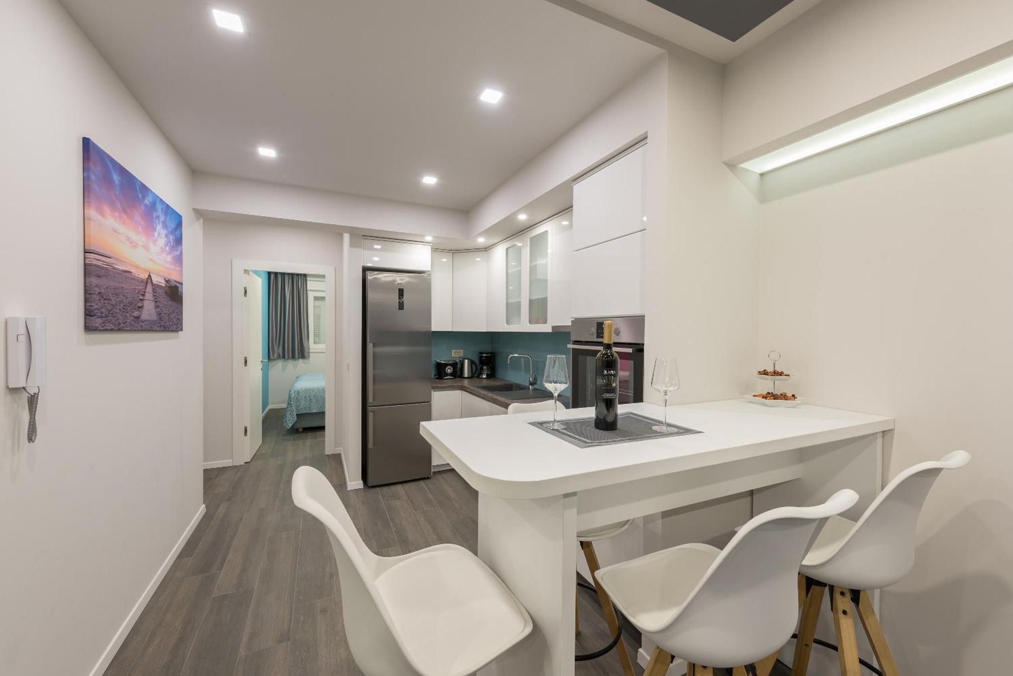 Kati Apartment Макарска Номер фото